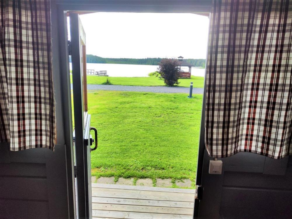 Tastulan Lomakylae Hotel Kaustinen ภายนอก รูปภาพ