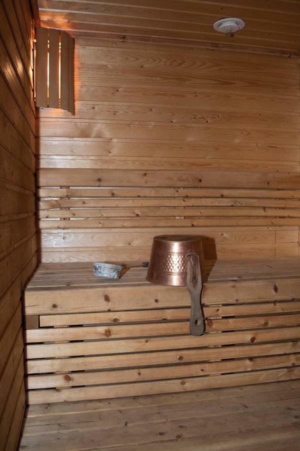 Tastulan Lomakylae Hotel Kaustinen ภายนอก รูปภาพ