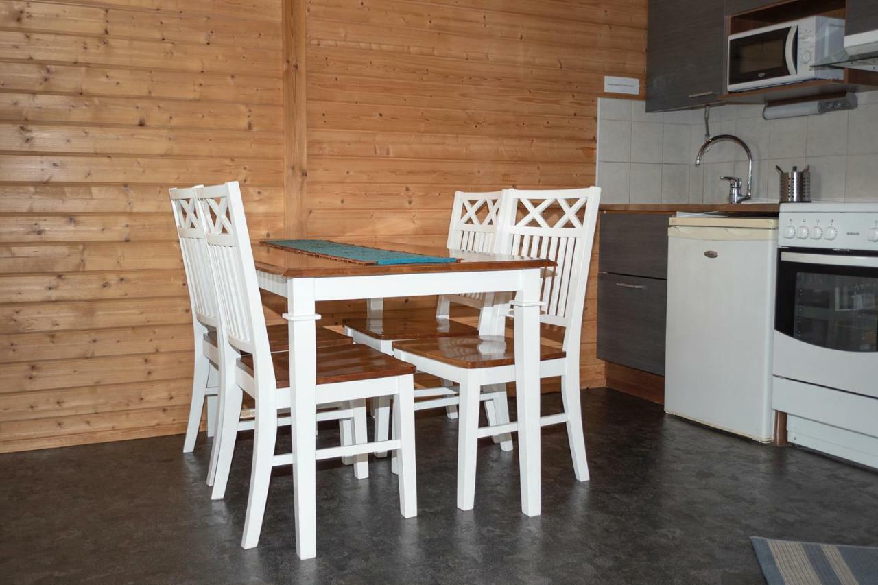 Tastulan Lomakylae Hotel Kaustinen ภายนอก รูปภาพ